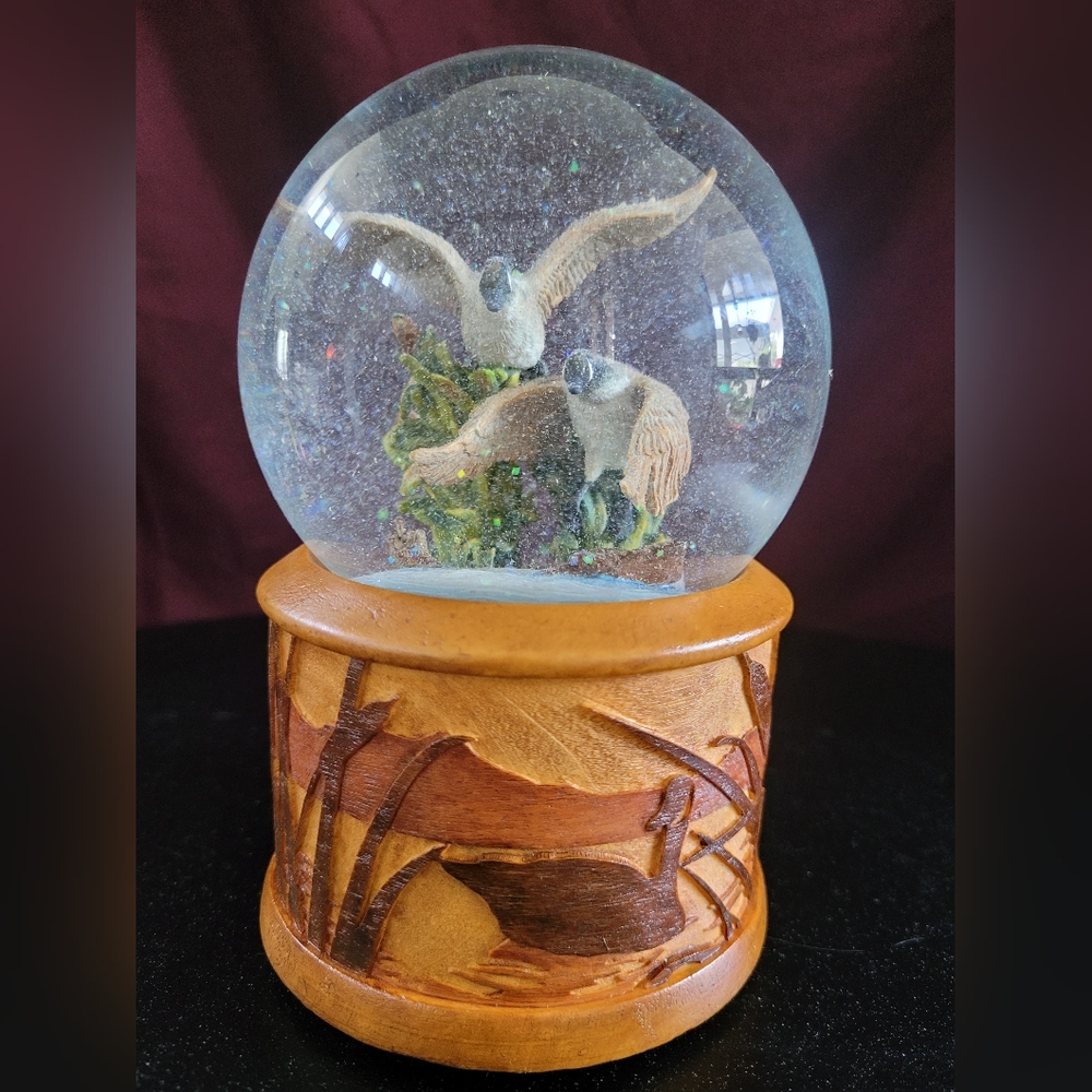Wild Canadian Geese Musical Rotating Water/Snow Globe by Twinkle